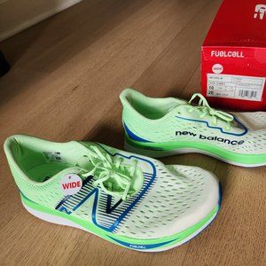 Like new - New Balance SC Pacer Men's 10 2E Wht/VibSp